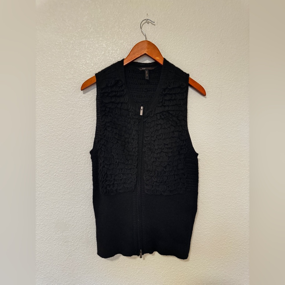 BCBGMaxAzria Black Textured Knit Top